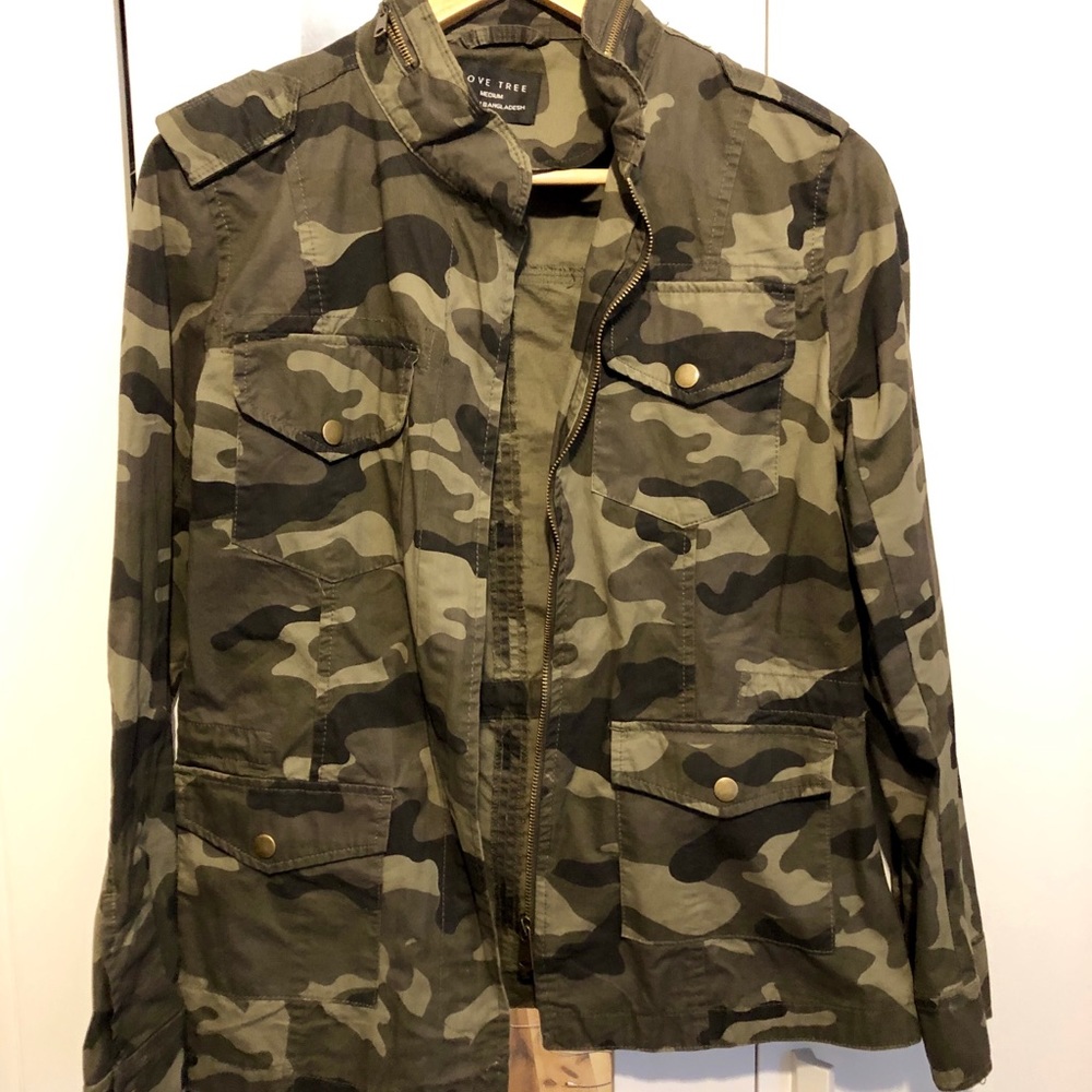 Women’s Utility Jacket in Camo